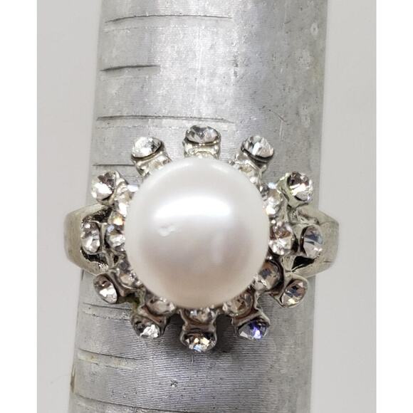 Vintage Big Ring Silver Genuine Pearl & Rhinestone Cluster Cocktail Domed sz 9 - Picture 2 of 7